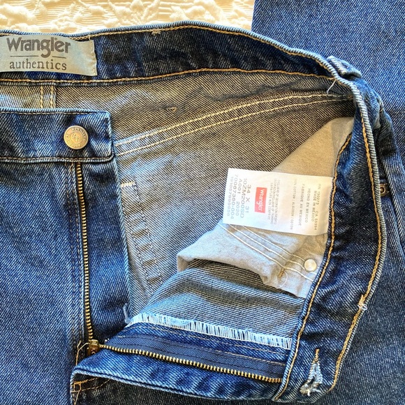 Men’s Wrangler Jeans - Picture 6 of 12